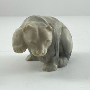 Perlite Bear Decor